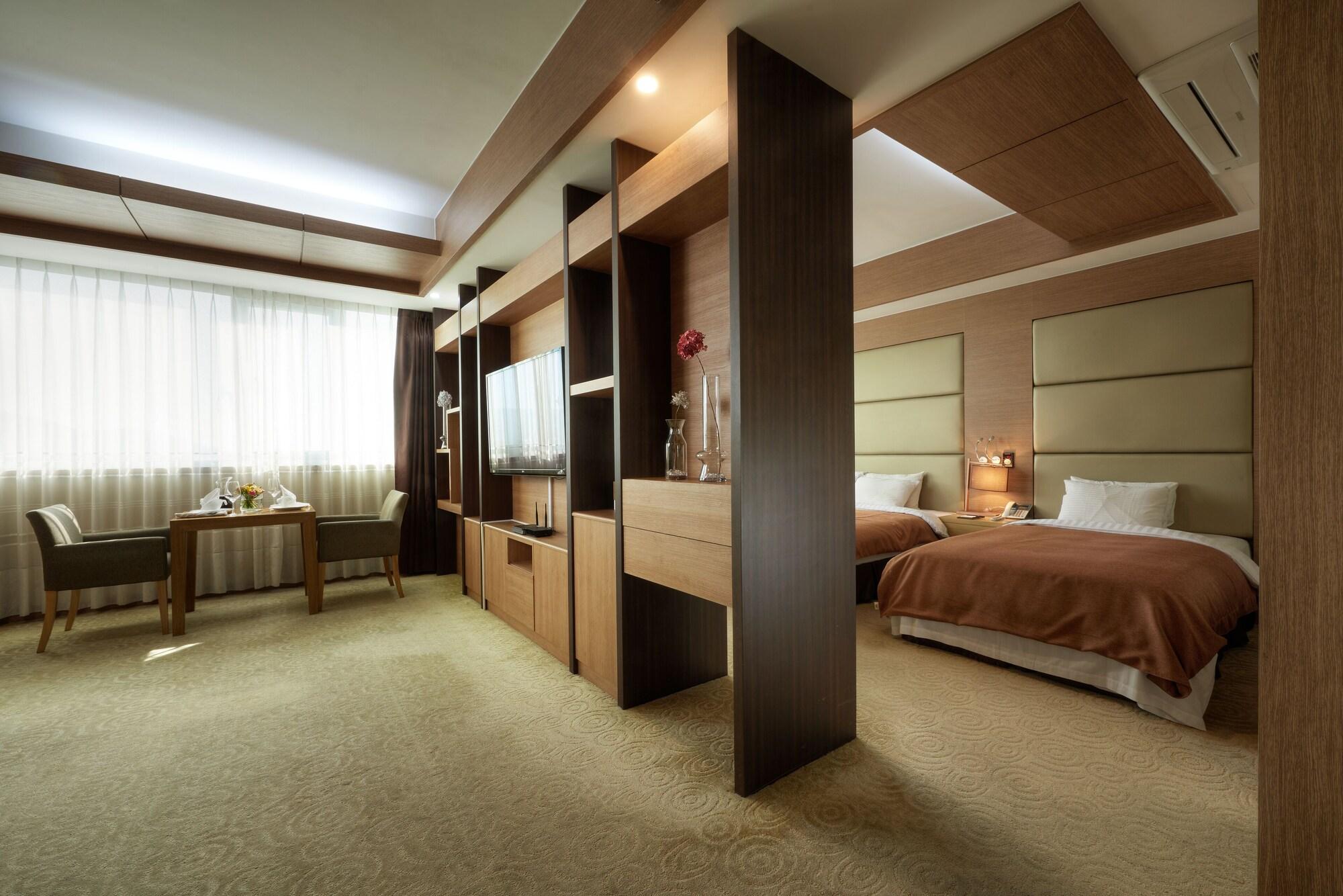Gyeongju Gg Tourist Hotel Zewnętrze zdjęcie